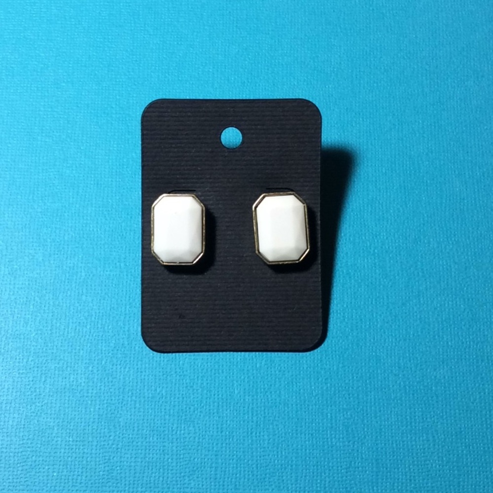 NEW Cream Brass Earring